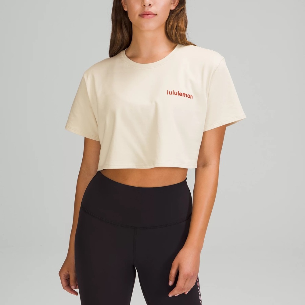 ISO lululemon white opal! Size 4-6